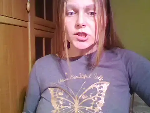 Evasapples online show from February 2025 06:55:02 PM