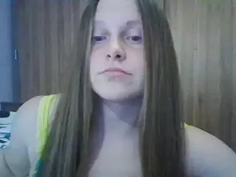 Evasapples online show from February 2025 06:26:02 PM