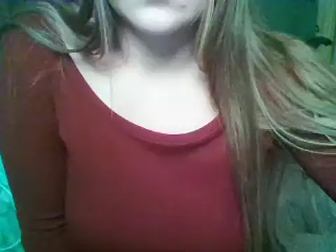 Evasapples online show from September 2025 09:40:02 PM