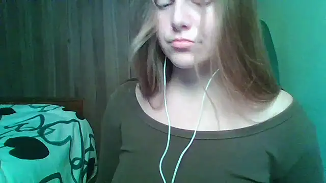 Evasapples online show from November 2025 04:22:02 PM