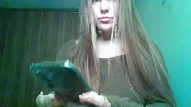 Evasapples online show from February 2026 11:14:02 PM