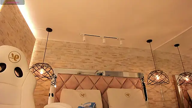 dorothy vegga online show from February 2025 09:47:02 AM