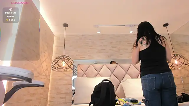 dorothy vegga online show from October 2025 03:37:01 AM