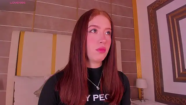 Snapshot of AbigailCarter chatting on February 2026 11:25:01 PM AbigailCarter online show from February 2026 11:25:01 PM