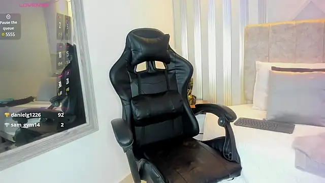 Tayra Pradit online show from February 2025 08:14:01 AM