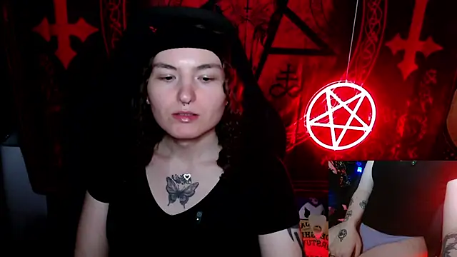 BrandiWRLD 999 online show from October 2025 08:28:01 PM