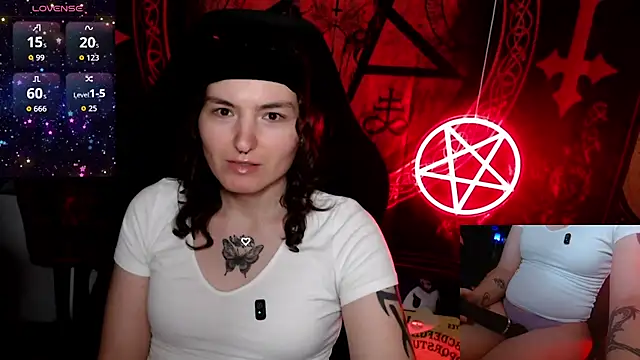 BrandiWRLD 999 online show from October 2025 09:38:01 PM