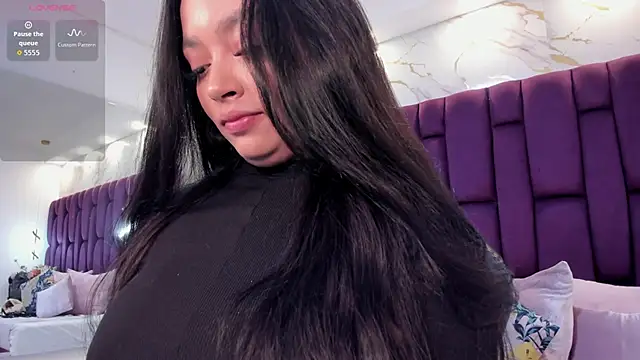 Snapshot of emma_carterr1 chatting on October 2025 01:40:02 PM emma carterr1 online show from October 2025 01:40:02 PM