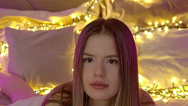 MilanaBalmain online show from March 2025 10:57:01 AM