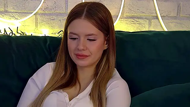 MilanaBalmain online show from March 2025 07:36:01 AM