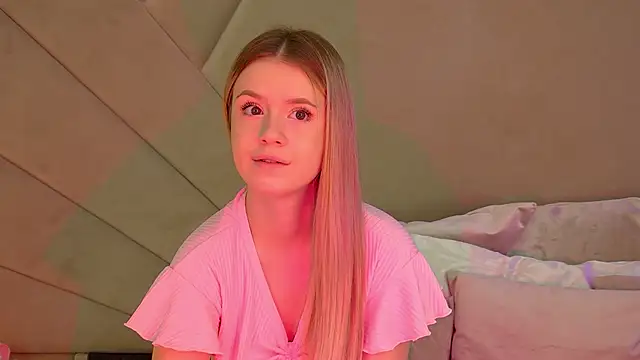 MilanaBalmain online show from September 2025 04:36:02 AM