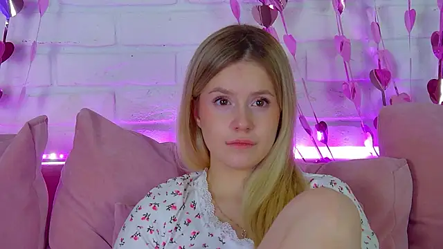 MilanaBalmain online show from February 2026 05:14:01 AM