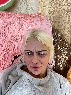 Gardener of Illusions online show from February 2025 02:01:02 AM