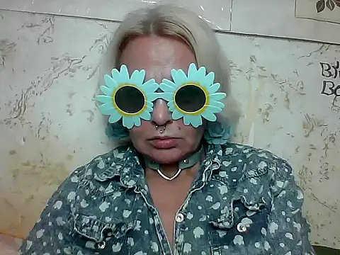 Snapshot of Gardener_of_Illusions chatting on May 2026 03:58:02 AM Gardener of Illusions online show from May 2026 03:58:02 AM