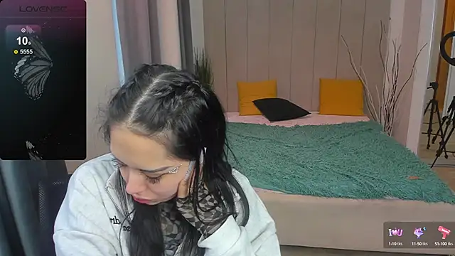 baby  kim online show from February 2025 09:25:02 AM