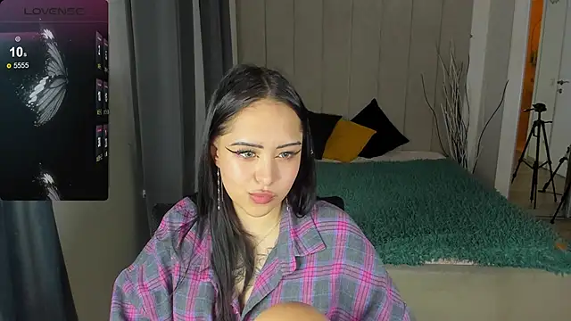 baby  kim online show from February 2025 04:18:02 AM