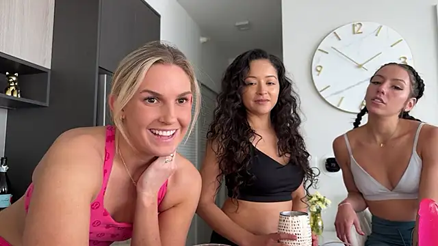 Graciemae baexx online show from February 2025 07:59:02 PM