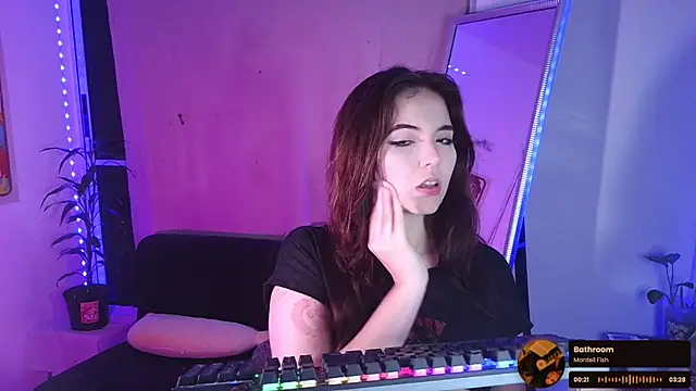 cherrybom969 online show from September 2025 03:05:01 AM