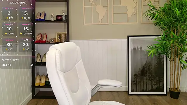 LadyLeea online show from September 2025 05:18:02 AM