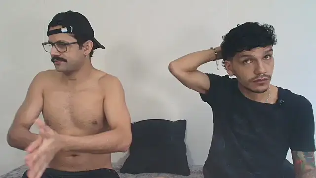 Snapshot of Benjamin_show chatting on February 2026 03:38:02 PM Benjamin show online show from February 2026 03:38:02 PM