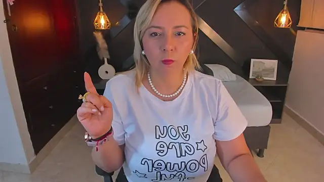 andre soto  online show from September 2025 02:00:02 AM