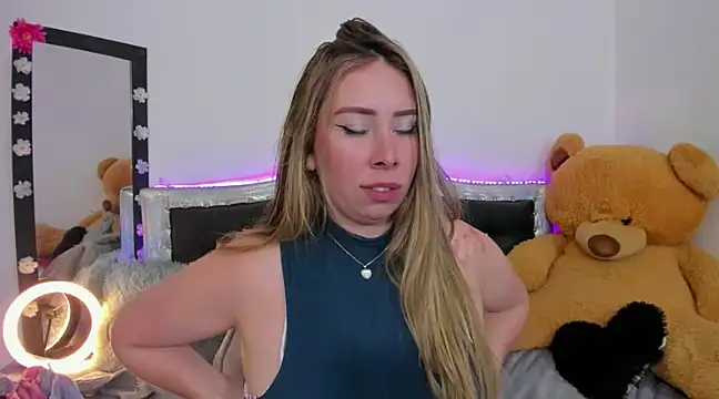 JanneKim online show from February 2025 01:05:02 AM