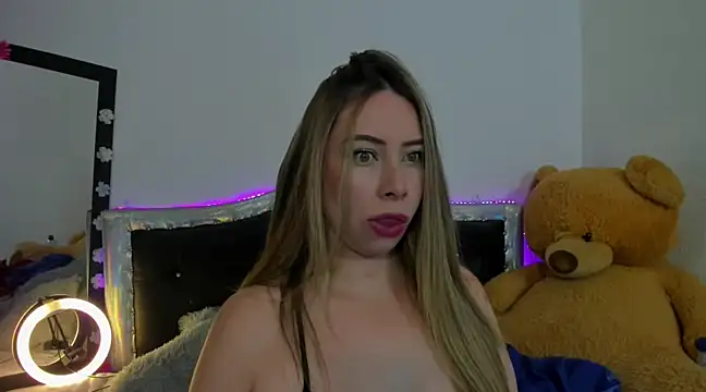 JanneKim online show from March 2025 09:54:02 PM