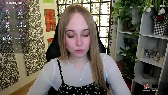 LianaBright online show from March 2025 01:56:01 AM