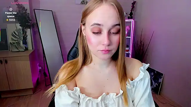 LianaBright online show from April 2026 01:59:02 AM