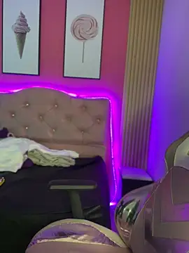 Paloma  LS online show from February 2025 07:21:01 PM