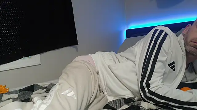 Snapshot of smokee_parT903 chatting on February 2026 06:45:01 PM smokee parT903 online show from February 2026 06:45:01 PM