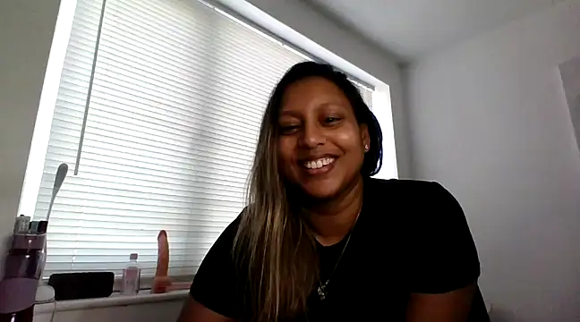 Snapshot of TEMPTING-TAMMY chatting on March 2025 01:17:02 PM TEMPTING-TAMMY online show from March 2025 01:17:02 PM