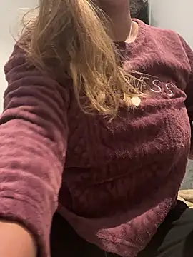 Snapshot of TEMPTING-TAMMY chatting on February 2026 08:24:01 AM TEMPTING-TAMMY online show from February 2026 08:24:01 AM