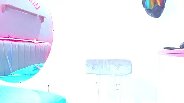 minimi naty online show from February 2025 07:55:01 PM