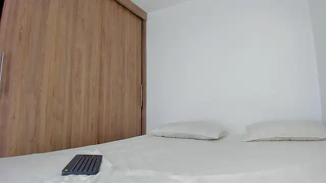 serge 7 online show from October 2025 08:05:02 PM