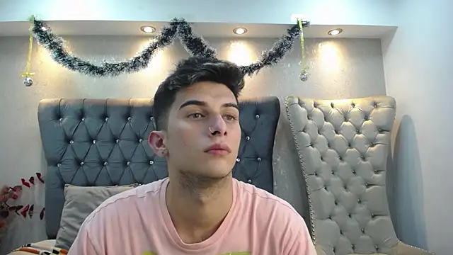 MrWilliseo online show from December 2024 04:59:02 AM