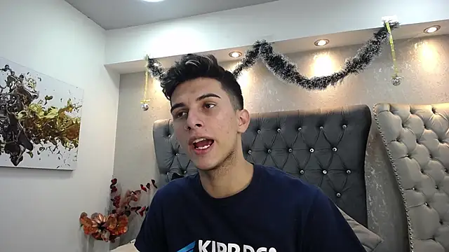 MrWilliseo online show from December 2024 08:26:02 PM