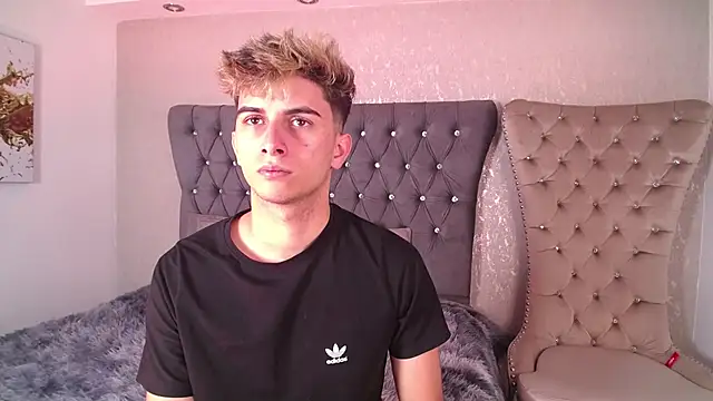 MrWilliseo online show from September 2025 02:26:02 AM