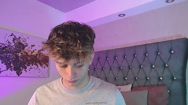 MrWilliseo online show from September 2025 02:06:01 AM