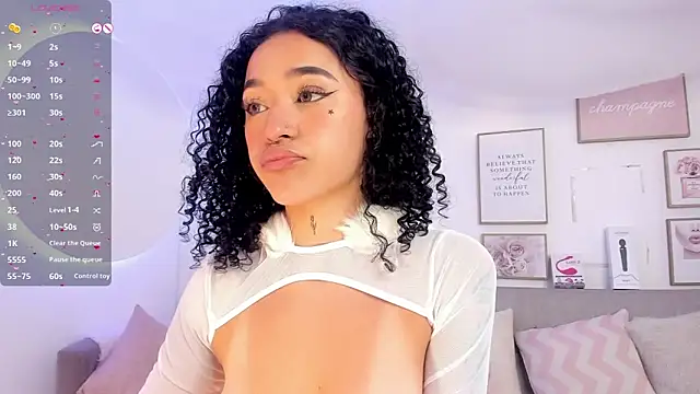 Crystal Dluna online show from January 2025 12:24:01 PM