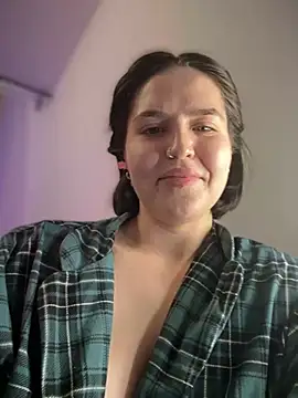 meow girl online show from December 2024 05:37:01 PM