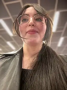 meow girl online show from February 2025 01:17:02 PM