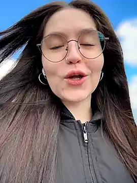 Snapshot of meow_girl chatting on April 2026 08:24:01 AM meow girl online show from April 2026 08:24:01 AM