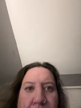 Snapshot of hottmessjess23 chatting on March 2026 04:18:02 AM hottmessjess23 online show from March 2026 04:18:02 AM