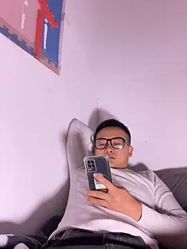 lixiaoshuai8 online show from November 2025 04:45:02 AM