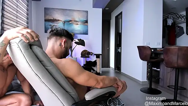 Maximo Marcelo online show from March 2025 03:14:02 PM