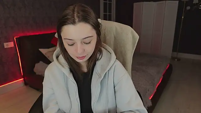 DinaCandy online show from March 2025 03:06:01 PM