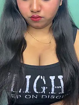 Snapshot of Ishaani_0 chatting on June 2026 05:44:01 PM Ishaani 0 online show from June 2026 05:44:01 PM