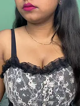 Snapshot of Ishaani_0 chatting on July 2026 02:49:01 AM Ishaani 0 online show from July 2026 02:49:01 AM