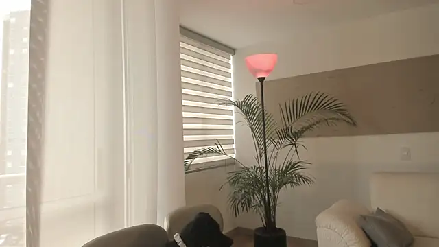 Candelariia  online show from September 2025 04:41:01 PM